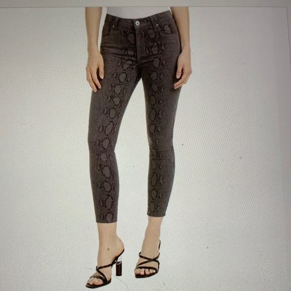 STS blue women’s ellie high rise faux snake skin jeans Size 26 good cond - Picture 3 of 9